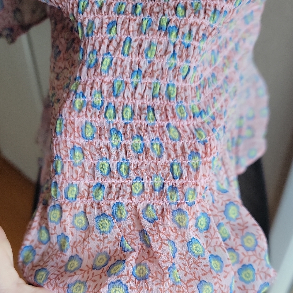 Pink Ruffled Women's Top - Picture 3 of 4